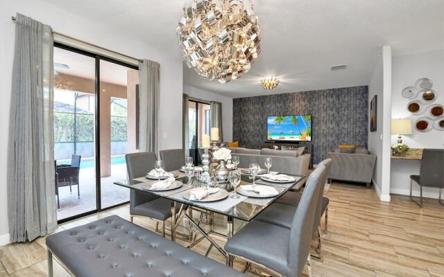 5421 Solterra Circle