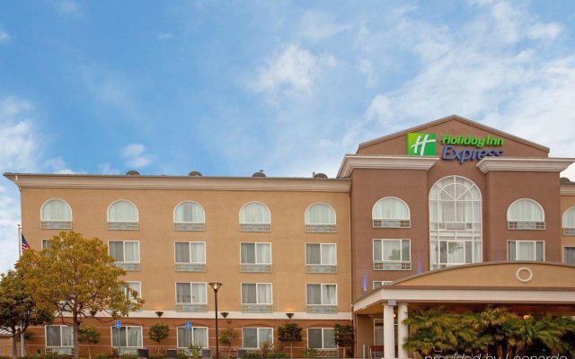 Holiday Inn Express Hotel & Suites San Diego-Sorrento Valley, an IHG Hotel