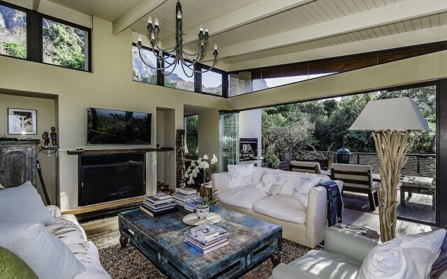 Table Mountain Villa