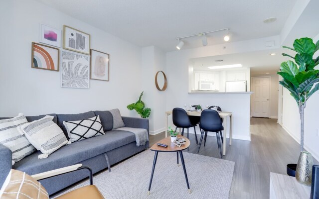 Exquisite 1 Bedroom Condo at Ballston