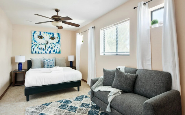 Luxe-paradise Palace-pool-spa-guest House & More!