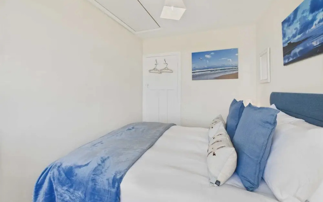 Host Stay Chirnells