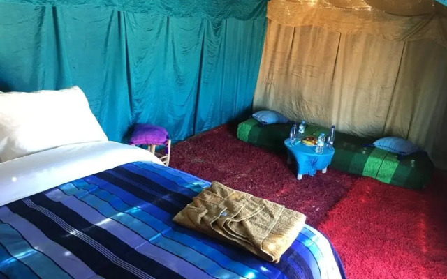 Sahara desert camp