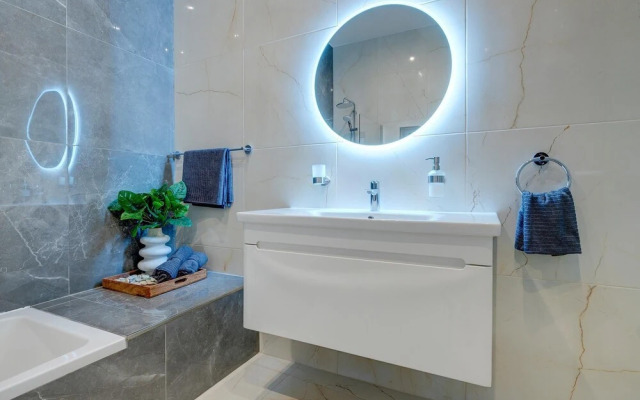 Art Deco Luxury Apartment Central Location