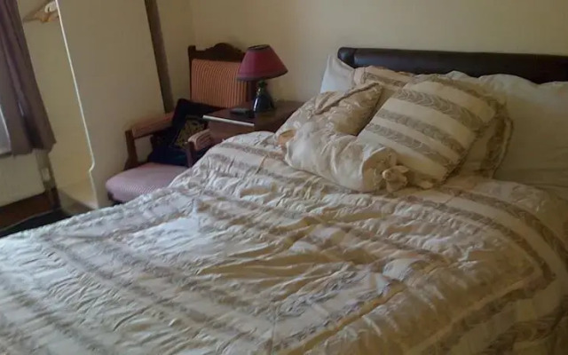 Avalon Lodge B&B
