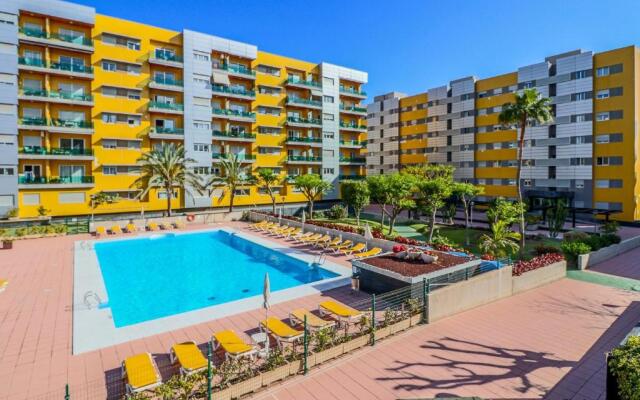 Flatguest Ramblas Golf 6C - Parking + Pool + Gym