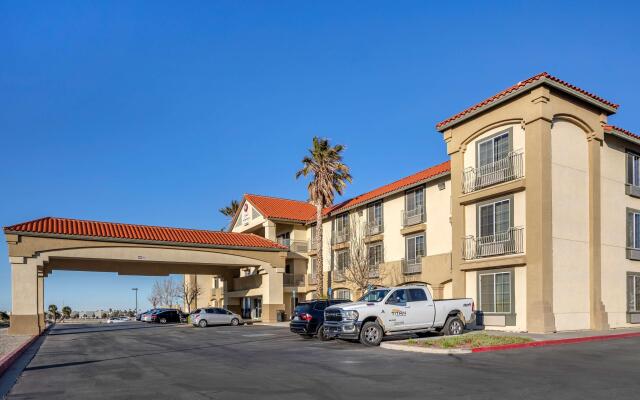 Best Western Plus John Jay Inn & Suites