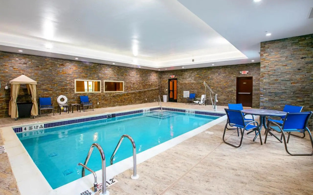 Comfort Suites Fishkill near Interstate 84