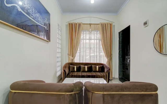 OYO 94758 Kamila House
