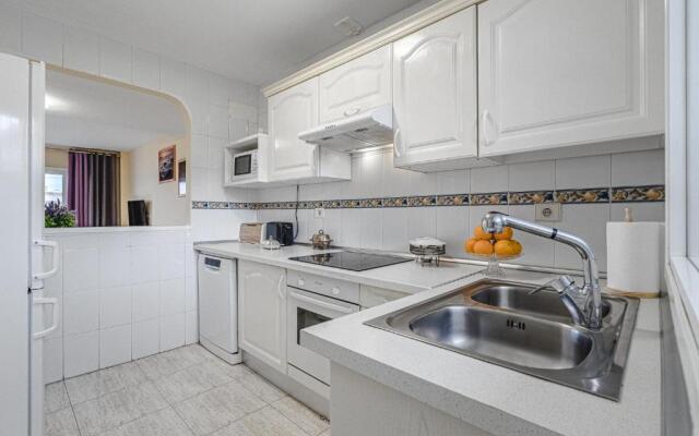 RED Large family apartment, three floors, 10 guests