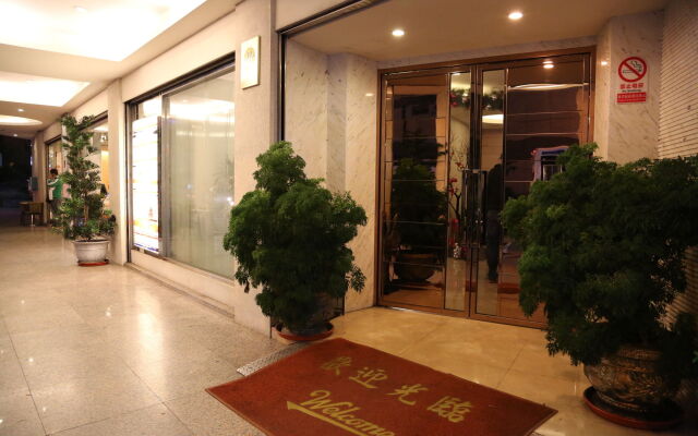 New California Hotel