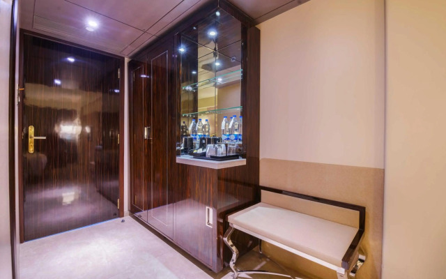 Hotel Sai Palace Grand Malad