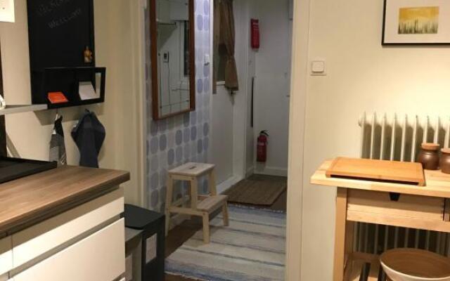 Anki's apartment