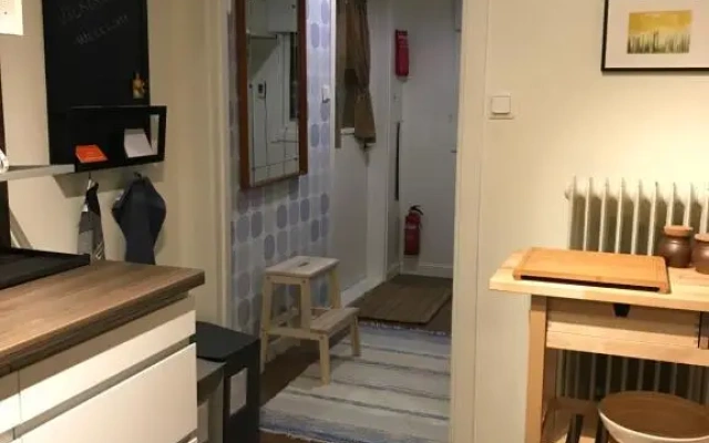 Anki's apartment