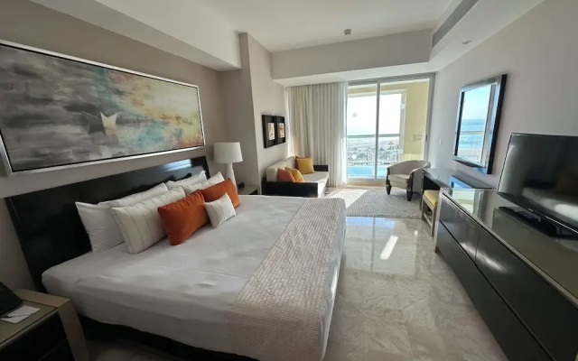 Grand Mayan 1 BR Master Suite
