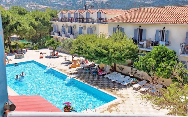 Theofilos Classic Hotel