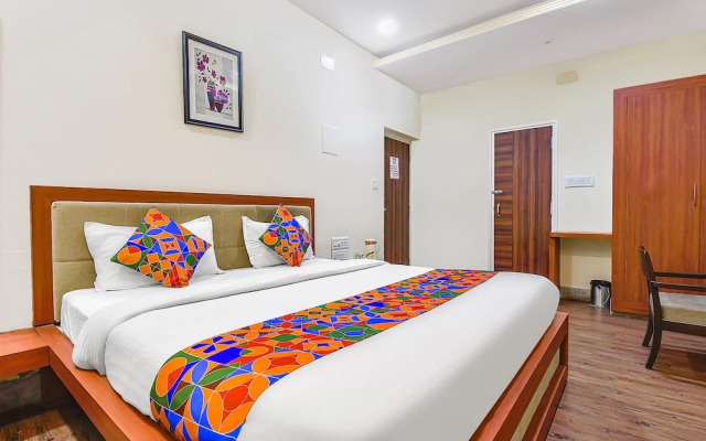 Fabhotel Royal Icon