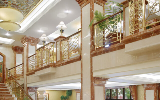 Killarney Plaza Hotel and Spa