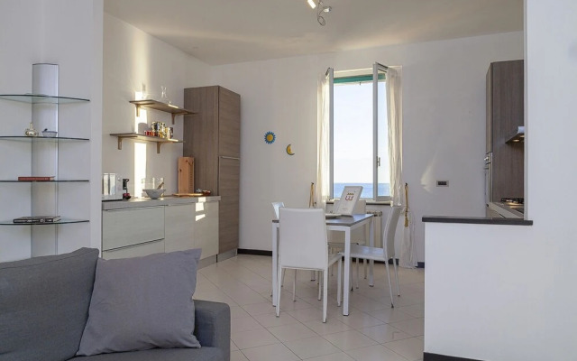 Sea Sound Apartment with Terrace