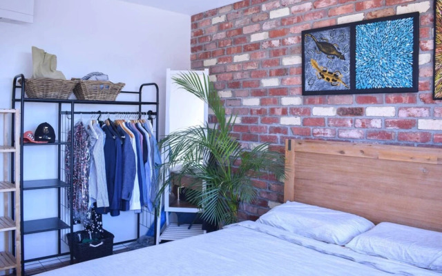 Stylish Modern 1 Bedroom Apartment in Marrickville