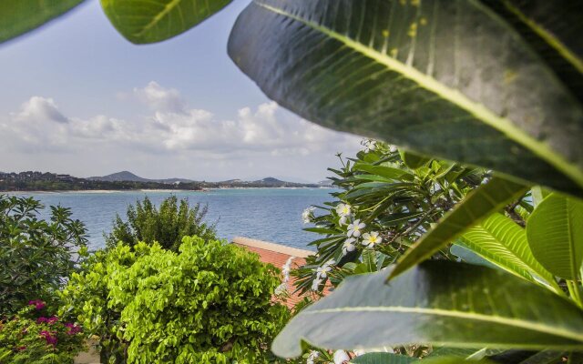 Boujis Boutique Resort