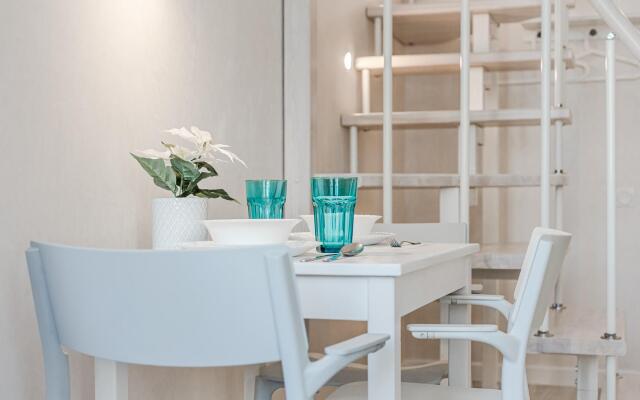 ElenaSweetHome duplex apartments near Moscow shopping center and Sadovod