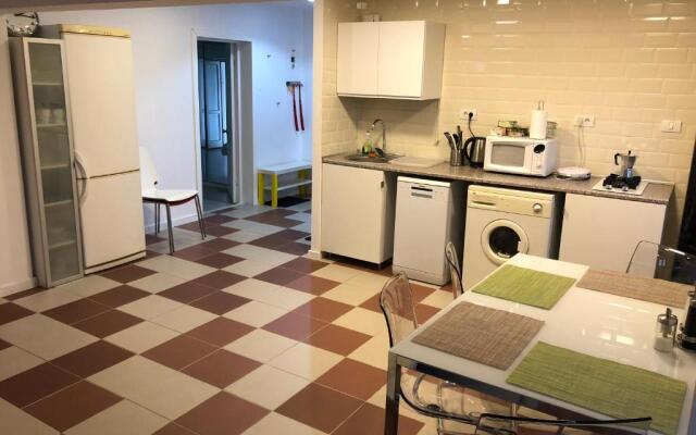 Green Apartment 4 Mircea Voda