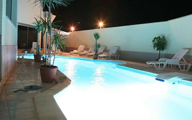 Alex Family Hotel