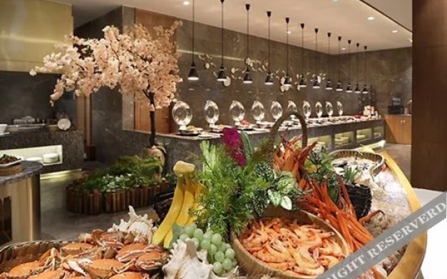 Lugui International Hotel