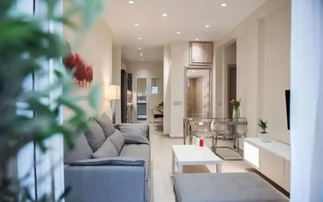 Ammos Elegant Luxury Apartment