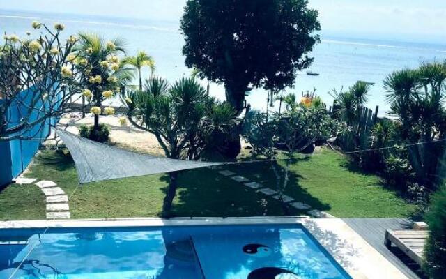 Lembongan Beach House