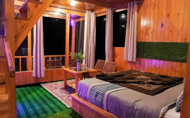 WOW Treehouse & Cottages