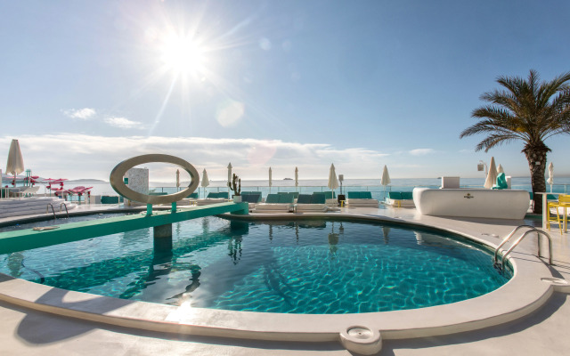 AMA Ibiza Suites - Adults Only