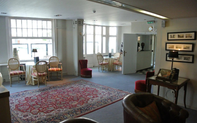 Aquilon Boutique Hotel