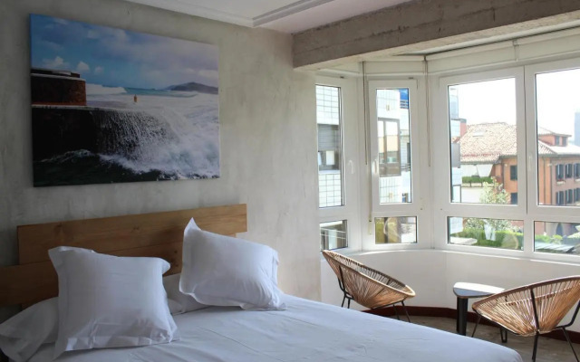 Apartamentos Zarautz Playa, con piscina y garaje