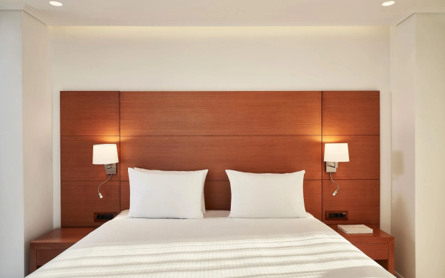 Bellevue On The Beach Suites