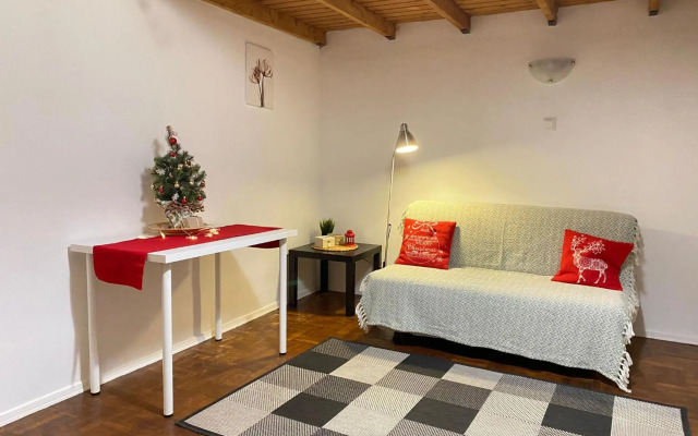 Nefelejcs near the Keleti railway station