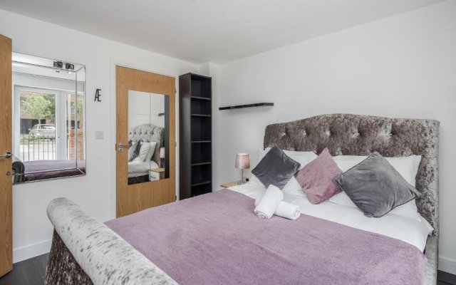 Beautiful 3-bed Apartment in Romford