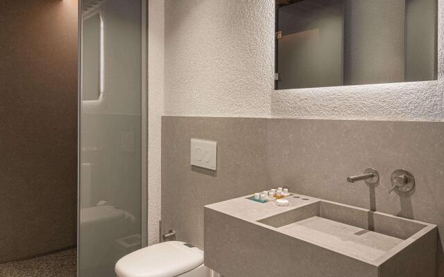 Voyage Torba and Private