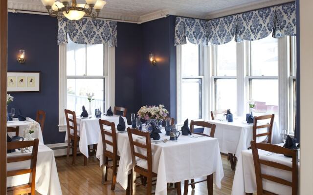 Brewster House Bed & Breakfast