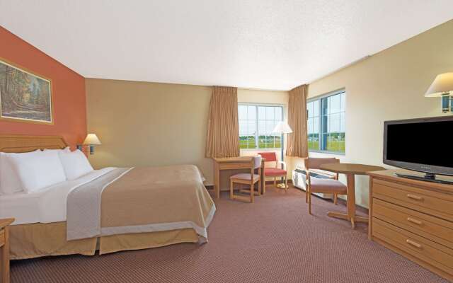 Days Inn by Wyndham Cameron