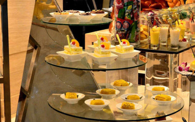 Qujiang International Hotel