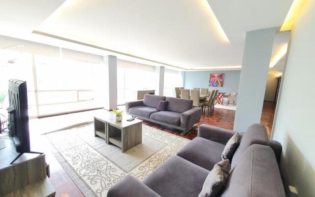 Luxury Apartment Masaryk 4BR