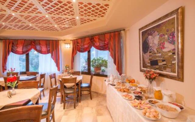 Hotel Eirini