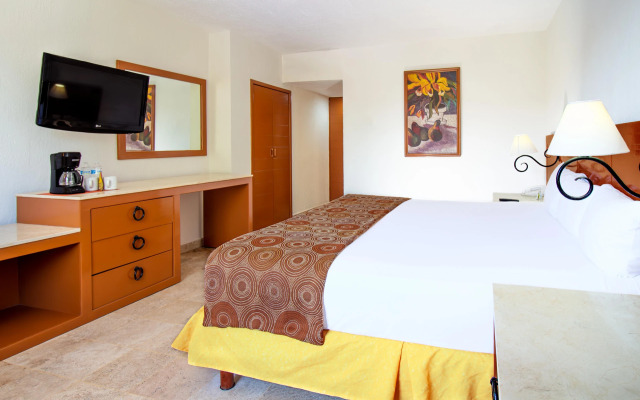 Plaza Pelicanos Club Beach Resort All Inclusive