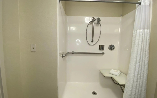 Comfort Inn East Windsor - Springfield