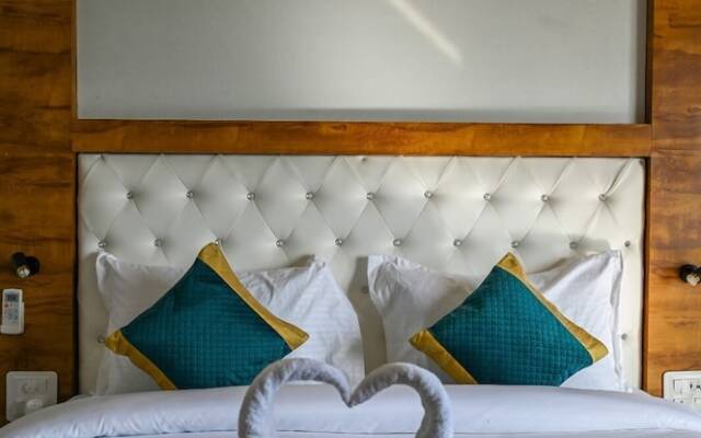 Hotel 7 Heaven