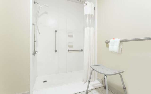 Days Inn by Wyndham Norfolk Airport