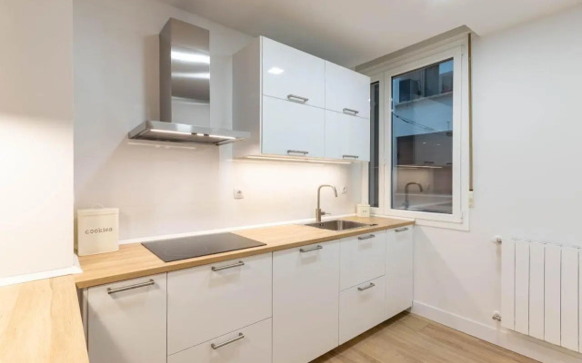 ABANDO II apartment by Aston Rentals