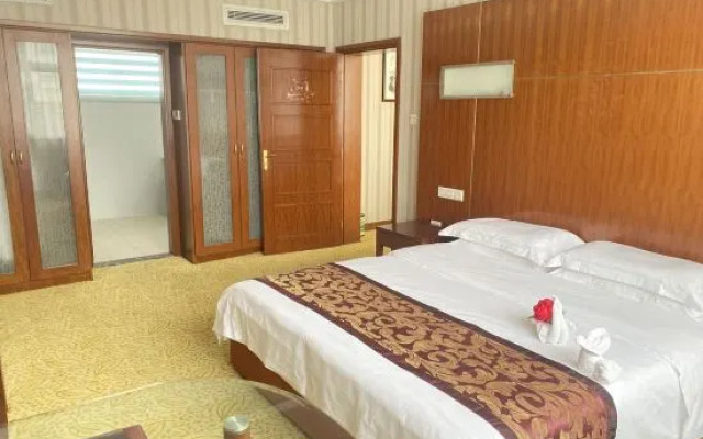 Yancheng Hotel